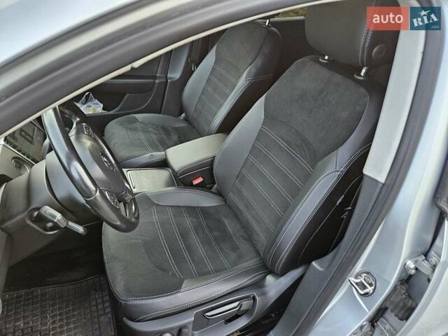 Фольксваген Пассат 2013 в Новояворовск на Automoto.ua Серый Фольксваген Пассат, объемом двигателя 1.97 л и пробегом 283 тыс. км за 11690 $, фото 12 на Automoto.ua