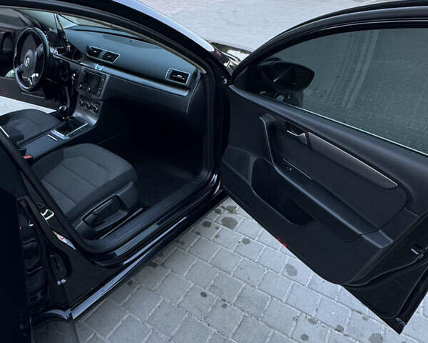 Серый Фольксваген Пассат, объемом двигателя 1.97 л и пробегом 268 тыс. км за 11300 $, фото 10 на Automoto.ua