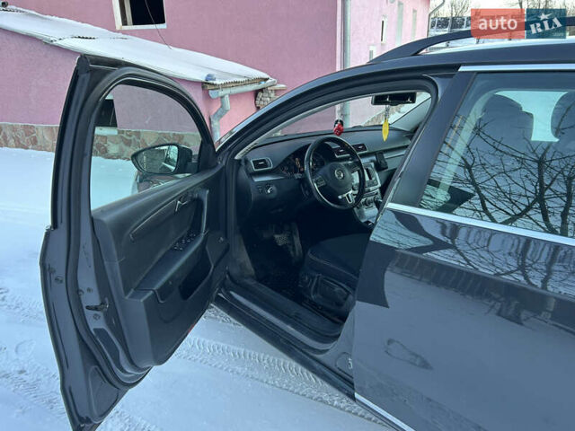 Серый Фольксваген Пассат, объемом двигателя 1.97 л и пробегом 250 тыс. км за 13000 $, фото 6 на Automoto.ua