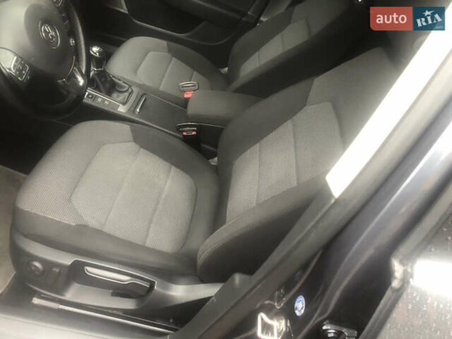 Серый Фольксваген Пассат, объемом двигателя 1.97 л и пробегом 256 тыс. км за 10899 $, фото 16 на Automoto.ua