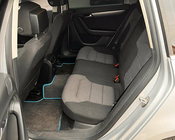 Сірий Фольксваген Пассат, об'ємом двигуна 1.97 л та пробігом 249 тис. км за 10300 $, фото 13 на Automoto.ua