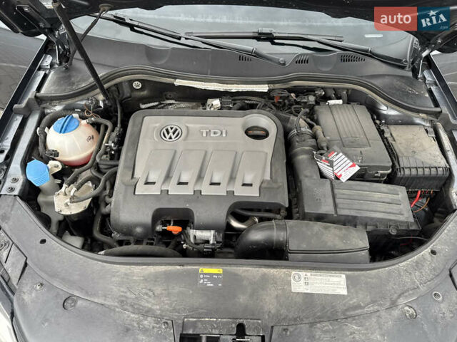 Серый Фольксваген Пассат, объемом двигателя 1.97 л и пробегом 207 тыс. км за 11500 $, фото 24 на Automoto.ua