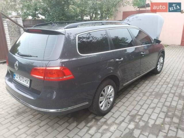 Серый Фольксваген Пассат, объемом двигателя 1.97 л и пробегом 242 тыс. км за 12300 $, фото 9 на Automoto.ua