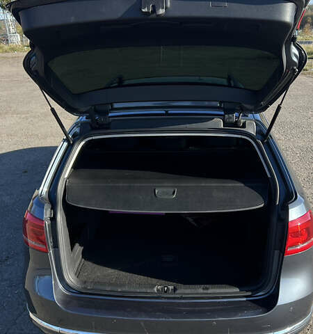 Серый Фольксваген Пассат, объемом двигателя 1.6 л и пробегом 237 тыс. км за 9900 $, фото 24 на Automoto.ua