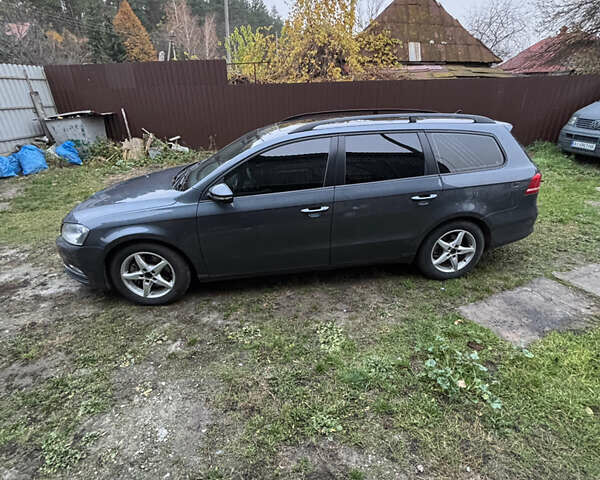 Серый Фольксваген Пассат, объемом двигателя 1.6 л и пробегом 280 тыс. км за 10500 $, фото 3 на Automoto.ua