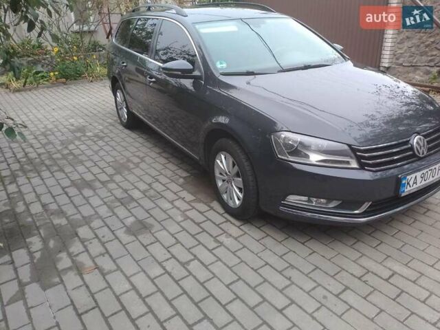Серый Фольксваген Пассат, объемом двигателя 1.97 л и пробегом 242 тыс. км за 12300 $, фото 2 на Automoto.ua