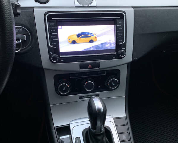 Серый Фольксваген Пассат, объемом двигателя 1.97 л и пробегом 270 тыс. км за 8900 $, фото 7 на Automoto.ua