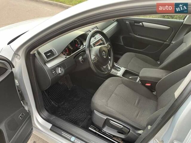 Серый Фольксваген Пассат, объемом двигателя 2 л и пробегом 300 тыс. км за 10700 $, фото 15 на Automoto.ua