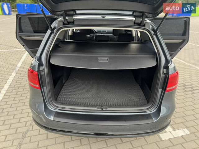 Серый Фольксваген Пассат, объемом двигателя 1.97 л и пробегом 207 тыс. км за 11500 $, фото 17 на Automoto.ua