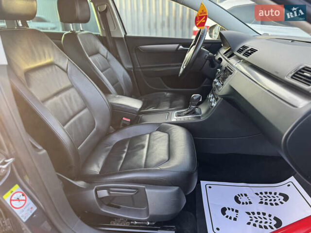 Сірий Фольксваген Пассат, об'ємом двигуна 1.6 л та пробігом 240 тис. км за 10350 $, фото 28 на Automoto.ua