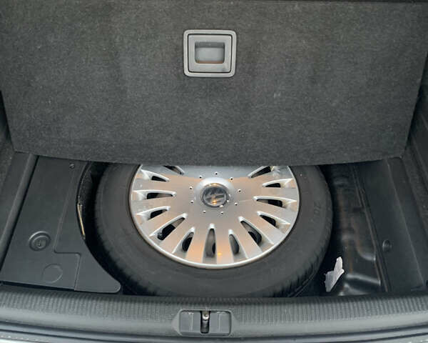 Серый Фольксваген Пассат, объемом двигателя 2 л и пробегом 284 тыс. км за 12850 $, фото 55 на Automoto.ua