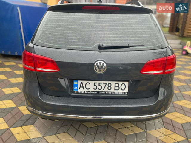 Серый Фольксваген Пассат, объемом двигателя 1.97 л и пробегом 317 тыс. км за 11200 $, фото 2 на Automoto.ua
