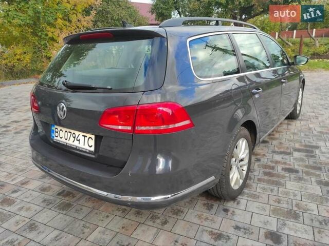 Серый Фольксваген Пассат, объемом двигателя 2 л и пробегом 320 тыс. км за 12500 $, фото 18 на Automoto.ua
