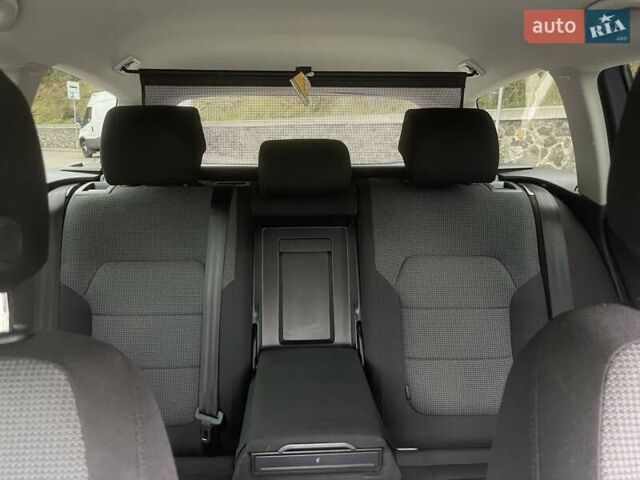 Фольксваген Пассат 2013 в Киеве на Automoto.ua Серый Фольксваген Пассат, объемом двигателя 1.97 л и пробегом 283 тыс. км за 11500 $, фото 22 на Automoto.ua