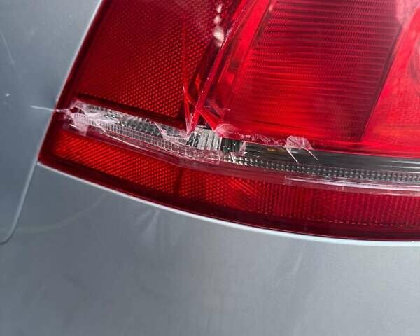 Серый Фольксваген Пассат, объемом двигателя 2 л и пробегом 284 тыс. км за 9300 $, фото 5 на Automoto.ua