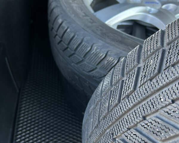 Серый Фольксваген Пассат, объемом двигателя 1.97 л и пробегом 145 тыс. км за 9999 $, фото 32 на Automoto.ua