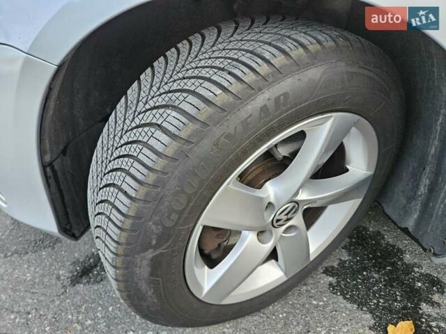 Фольксваген Пассат 2013 в Новояворовск на Automoto.ua Серый Фольксваген Пассат, объемом двигателя 1.97 л и пробегом 283 тыс. км за 11690 $, фото 35 на Automoto.ua