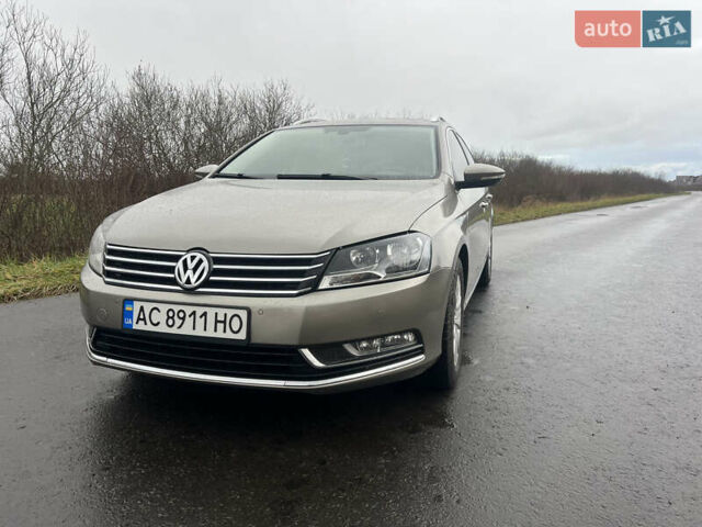 Серый Фольксваген Пассат, объемом двигателя 1.97 л и пробегом 266 тыс. км за 12200 $, фото 12 на Automoto.ua