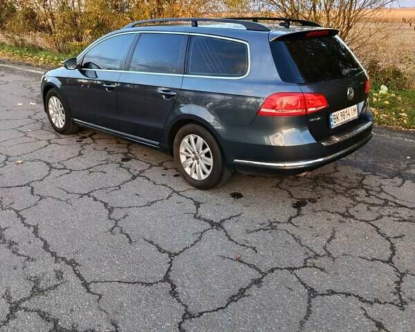 Серый Фольксваген Пассат, объемом двигателя 1.6 л и пробегом 218 тыс. км за 11500 $, фото 31 на Automoto.ua