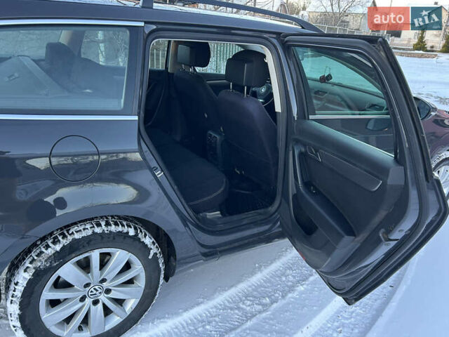 Серый Фольксваген Пассат, объемом двигателя 1.97 л и пробегом 250 тыс. км за 13000 $, фото 8 на Automoto.ua