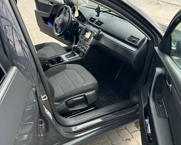 Сірий Фольксваген Пассат, об'ємом двигуна 2 л та пробігом 209 тис. км за 13050 $, фото 50 на Automoto.ua