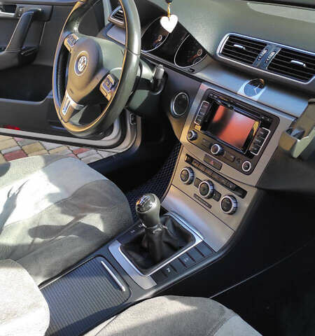 Сірий Фольксваген Пассат, об'ємом двигуна 1.97 л та пробігом 212 тис. км за 9600 $, фото 11 на Automoto.ua