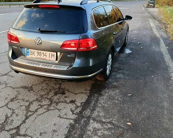Серый Фольксваген Пассат, объемом двигателя 1.6 л и пробегом 218 тыс. км за 11500 $, фото 20 на Automoto.ua