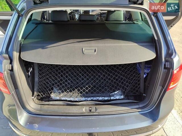 Серый Фольксваген Пассат, объемом двигателя 1.97 л и пробегом 300 тыс. км за 12000 $, фото 20 на Automoto.ua