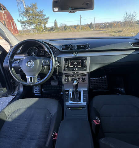 Серый Фольксваген Пассат, объемом двигателя 1.6 л и пробегом 237 тыс. км за 9900 $, фото 26 на Automoto.ua