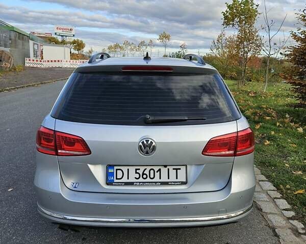 Фольксваген Пассат 2013 в Новояворовск на Automoto.ua Серый Фольксваген Пассат, объемом двигателя 1.97 л и пробегом 283 тыс. км за 11690 $, фото 6 на Automoto.ua