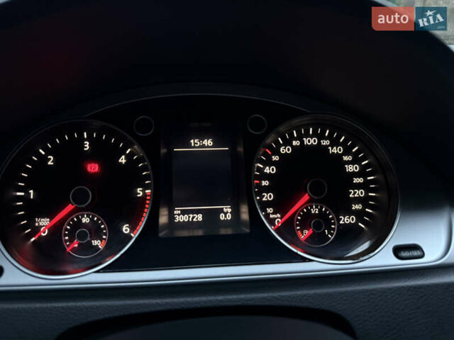 Серый Фольксваген Пассат, объемом двигателя 1.6 л и пробегом 301 тыс. км за 10200 $, фото 19 на Automoto.ua
