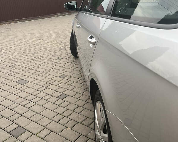 Серый Фольксваген Пассат, объемом двигателя 1.97 л и пробегом 275 тыс. км за 11200 $, фото 1 на Automoto.ua