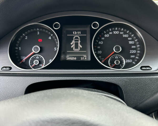 Сірий Фольксваген Пассат, об'ємом двигуна 2 л та пробігом 209 тис. км за 13050 $, фото 12 на Automoto.ua