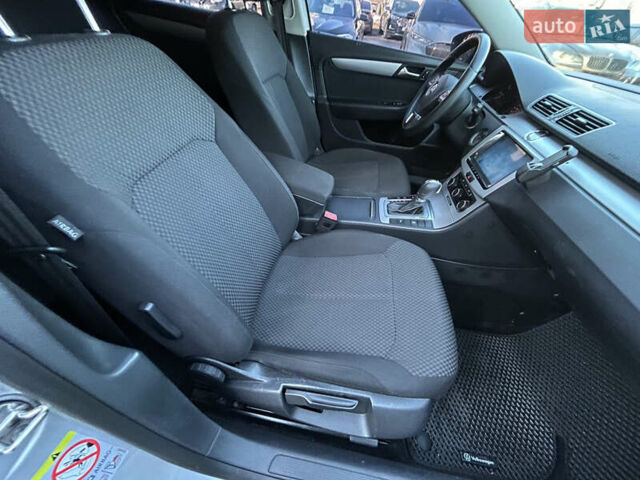 Серый Фольксваген Пассат, объемом двигателя 1.97 л и пробегом 145 тыс. км за 9999 $, фото 28 на Automoto.ua