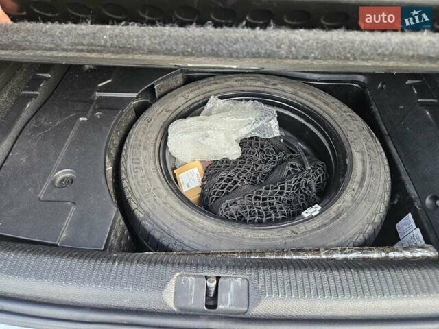 Фольксваген Пассат 2013 в Новояворовск на Automoto.ua Серый Фольксваген Пассат, объемом двигателя 1.97 л и пробегом 283 тыс. км за 11690 $, фото 33 на Automoto.ua