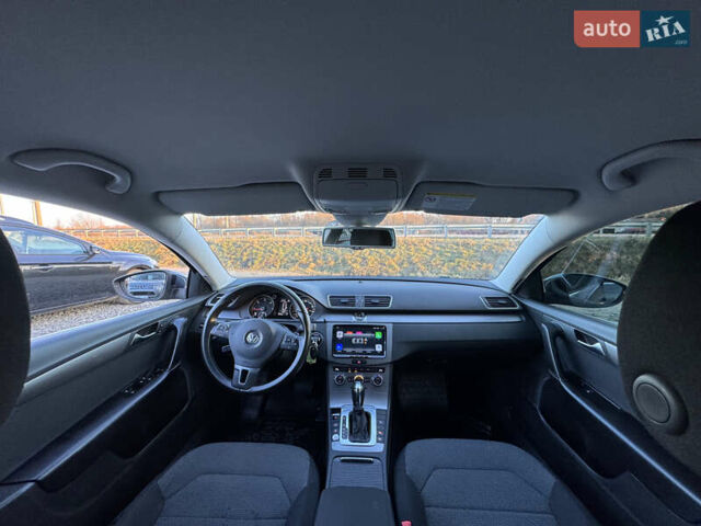 Серый Фольксваген Пассат, объемом двигателя 1.6 л и пробегом 229 тыс. км за 10999 $, фото 4 на Automoto.ua