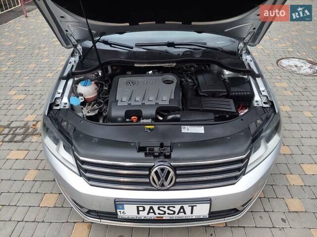 Сірий Фольксваген Пассат, об'ємом двигуна 2 л та пробігом 218 тис. км за 10999 $, фото 82 на Automoto.ua