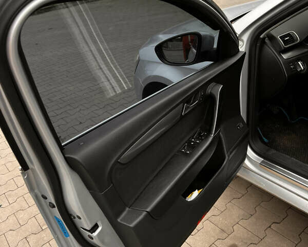 Сірий Фольксваген Пассат, об'ємом двигуна 1.97 л та пробігом 240 тис. км за 9950 $, фото 8 на Automoto.ua