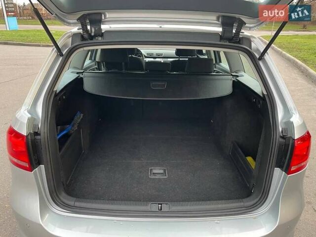 Серый Фольксваген Пассат, объемом двигателя 2 л и пробегом 300 тыс. км за 10700 $, фото 12 на Automoto.ua