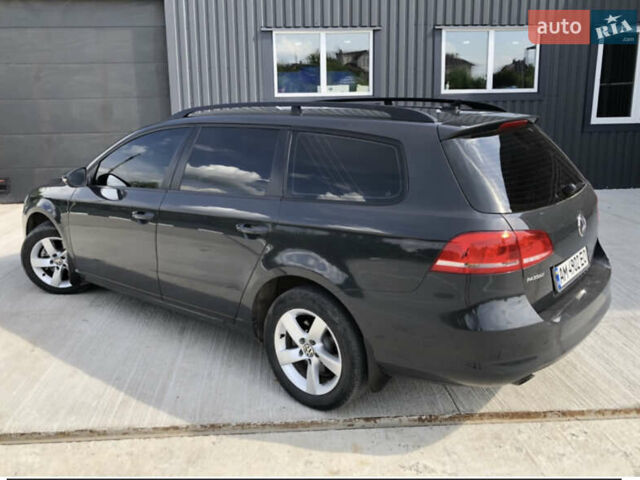 Серый Фольксваген Пассат, объемом двигателя 1.6 л и пробегом 270 тыс. км за 9999 $, фото 3 на Automoto.ua