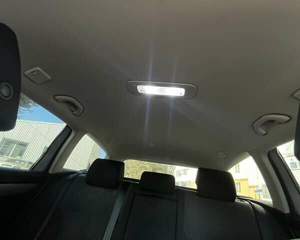 Серый Фольксваген Пассат, объемом двигателя 1.97 л и пробегом 298 тыс. км за 10200 $, фото 21 на Automoto.ua