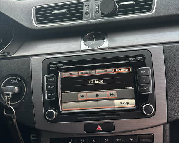 Серый Фольксваген Пассат, объемом двигателя 2 л и пробегом 272 тыс. км за 12400 $, фото 21 на Automoto.ua