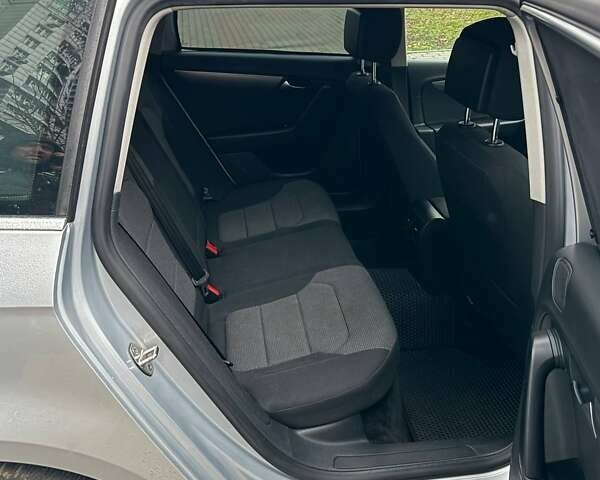 Серый Фольксваген Пассат, объемом двигателя 2 л и пробегом 300 тыс. км за 13500 $, фото 16 на Automoto.ua