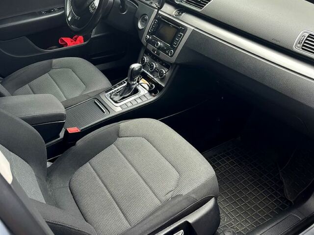 Серый Фольксваген Пассат, объемом двигателя 2 л и пробегом 256 тыс. км за 10900 $, фото 3 на Automoto.ua