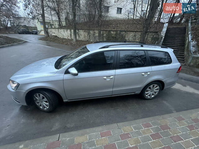 Серый Фольксваген Пассат, объемом двигателя 2 л и пробегом 290 тыс. км за 9449 $, фото 6 на Automoto.ua