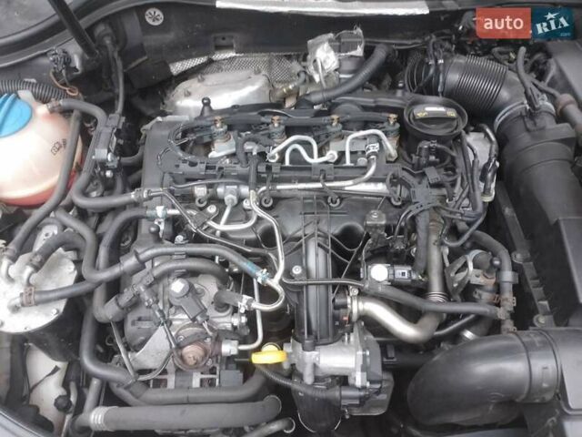 Серый Фольксваген Пассат, объемом двигателя 1.97 л и пробегом 242 тыс. км за 12300 $, фото 7 на Automoto.ua