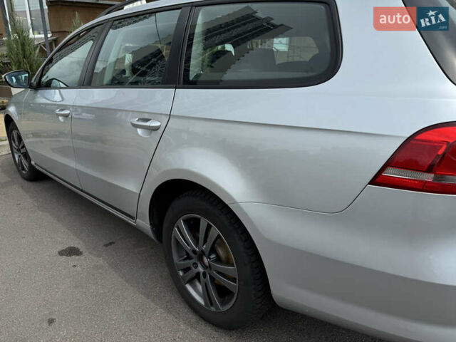 Сірий Фольксваген Пассат, об'ємом двигуна 1.97 л та пробігом 246 тис. км за 11559 $, фото 12 на Automoto.ua