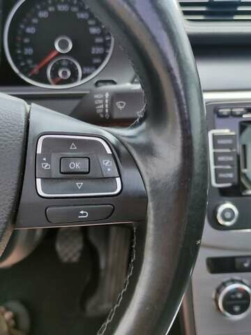 Серый Фольксваген Пассат, объемом двигателя 1.6 л и пробегом 273 тыс. км за 10500 $, фото 50 на Automoto.ua