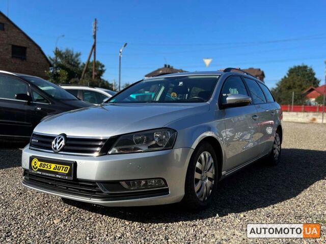 Серый Фольксваген Пассат, объемом двигателя 1.6 л и пробегом 200 тыс. км за 10900 $, фото 2 на Automoto.ua