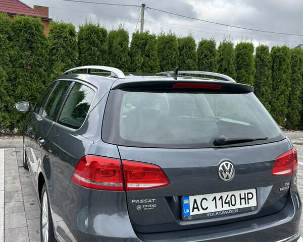 Сірий Фольксваген Пассат, об'ємом двигуна 1.6 л та пробігом 240 тис. км за 12799 $, фото 9 на Automoto.ua